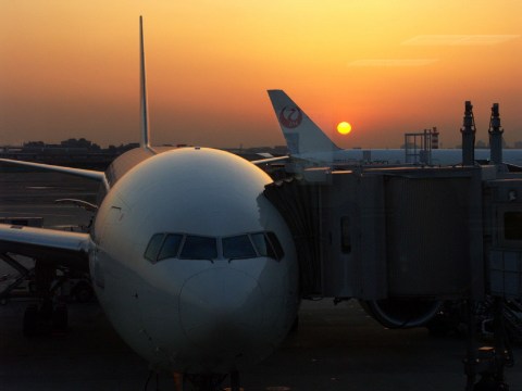 夕暮れの羽田空港 2005/02/05-2