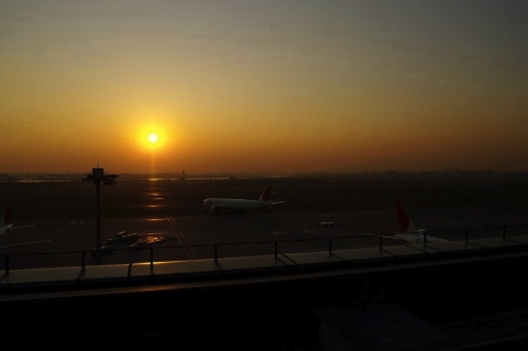 夕暮れの羽田空港 2005/11/25-1